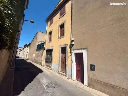 immeuble 4 pièces 90 m²