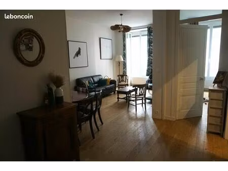 location t3 meublé ancien - 79m2 - lyon 03