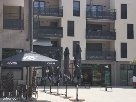 t3 haut de gamme meublé – deux grandes terrasses – garage – résidence premium 2024 - saint