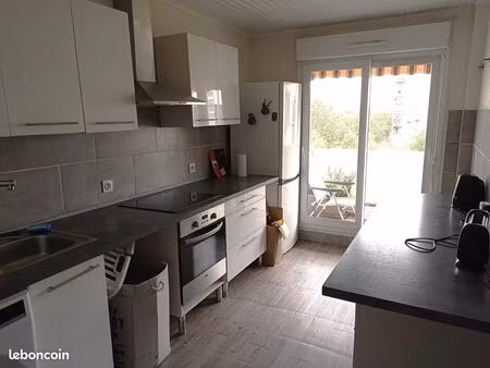 appartement t4 - 71 m² – vaulx-en-velin (proche centre ville) – colocation ou famille