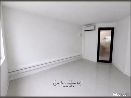 bureau 13 m²