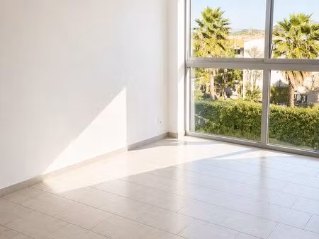 bureau de 15m² lumineux a louer