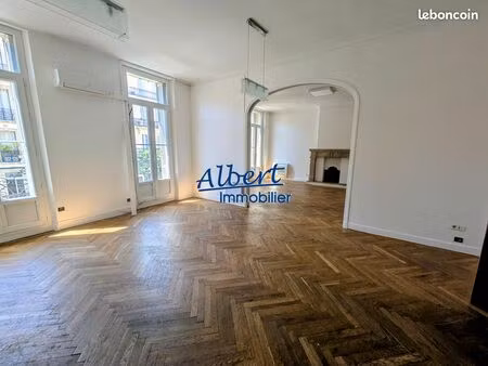 bureaux 161 m² toulon