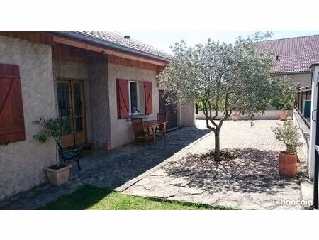 maison plein pied à brignais  avec piscine