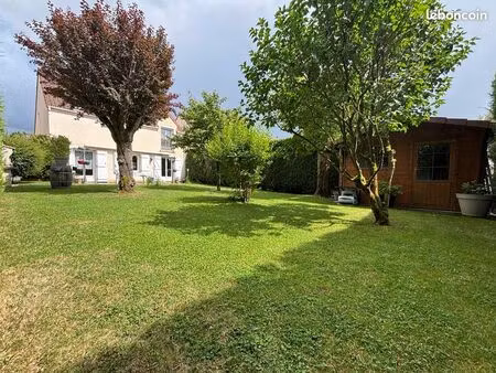 maison 5 pièces 105 m²