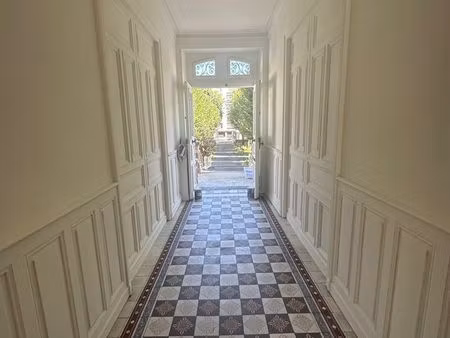 3 appartements meublés avec terrasse et jardin proche hôpital