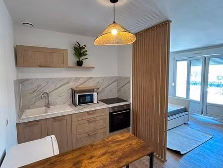 studio 29m² avec balcon et parking