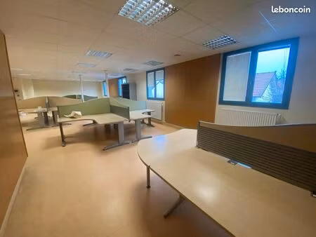 local professionnel / bureaux 200 m² – aurillac sud – parking