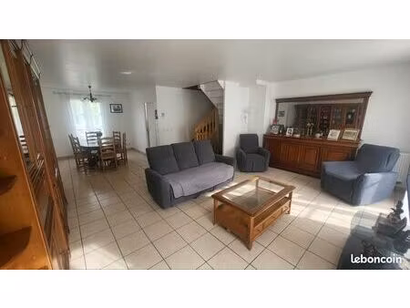maison familiale 3 chambres – garage – jardin – quartier calme – igny