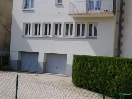 1er étage - appartement t3 avec grand garage