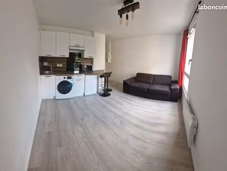 studio premium meuble 19m a 300m gare