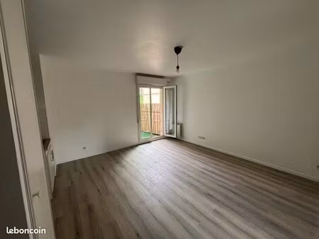location appartement grand f1 studio