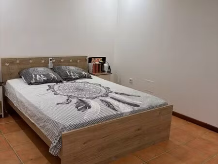 location bas de villa f3