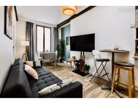 f2 meublé rénové 30m2 - hyper centre longjumeau