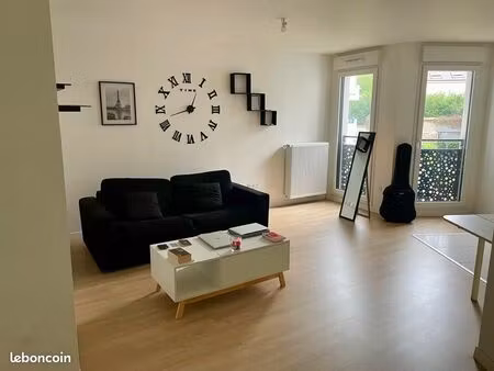 studio 33m carré à longjumeau