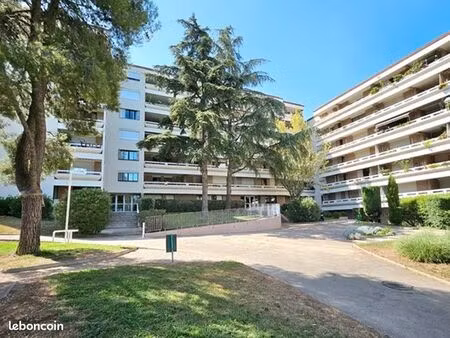 appartement 3 pièces pour location meublée
