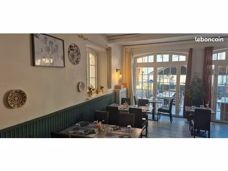 restaurant 90m2 plus terrasse 50m2
