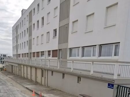 parking/box royan