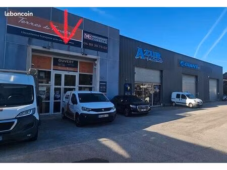 ? local commercial aménagé – 150 m² – la garde (83130)