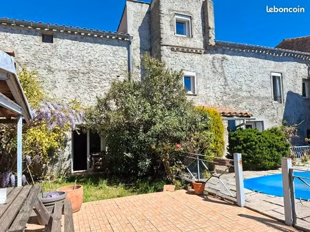 maison en pierres du xviii è avec 2 dépendances aménageables en logementt