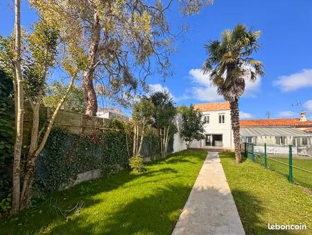 saintes quartier du haras - maison rénovée 84 m² – jardin – terrasse – garage 24 m² – doub