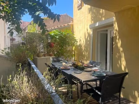 maison de village meublée – terrasse  balcon et parking