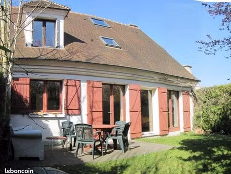 chambre meublée dans maison (paris-saclay)