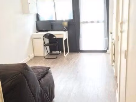 location grand studio meublé chez habitant