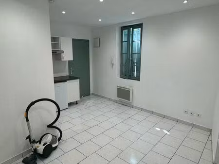 studio centre-ville la bastide – 320 cc- 17m2