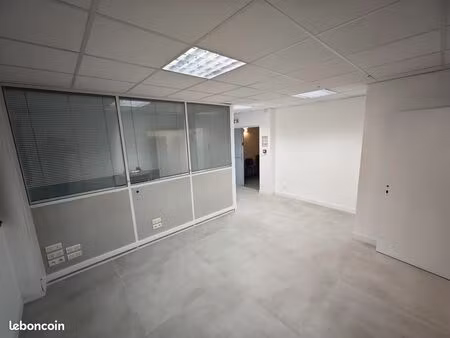 local commercial 32m2