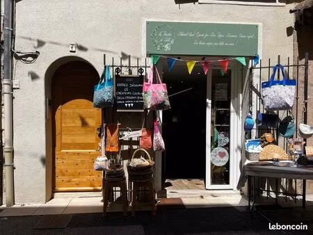 local commercial / professionnel 29 m² rénové – saint-maximin centre