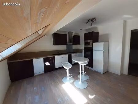 t1 bis meublé avec chambre séparée  parking sécurisé et cave