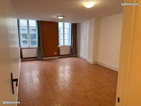 grand t4 à louer - cœur de bastide