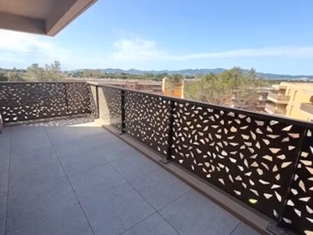 appartement 3 pièces 65 m²
