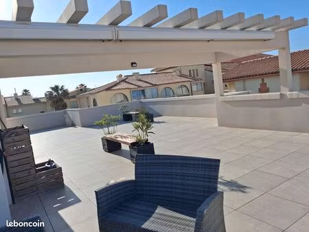 opportunité rare-appartement d'exception de 66 m2 avec terrasse de 156 m2 à port leucate