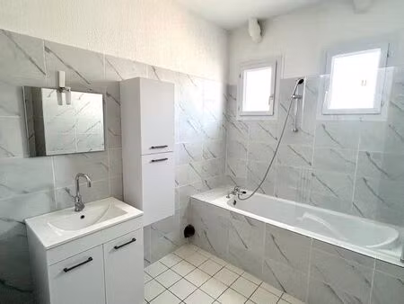 t3 de 77m2 centre quillan