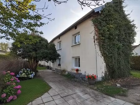 maison pusey 126m² entierement renovee avec hangar