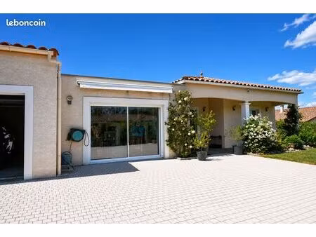 villa 4 pièces 166 m²