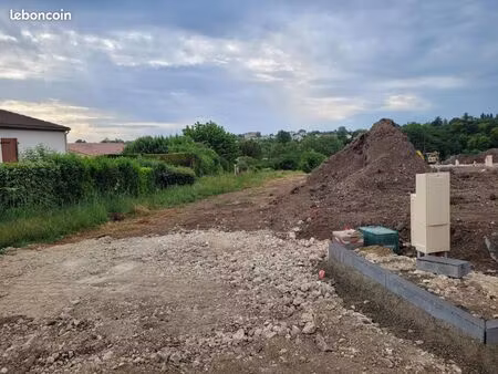 terrain 461 m² saintes