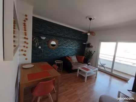 appartement traversant - vue mer - 2 chambres - meuble - refait a neuf