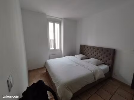t2 43 m2 avec place de parking