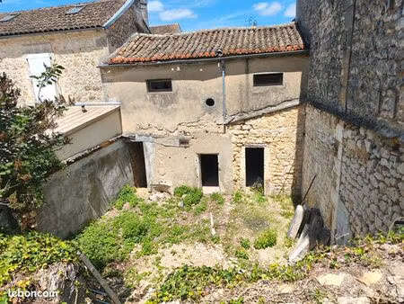 maison de ville 1 pièce gros potentiel