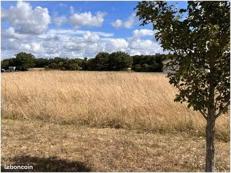 terrain 900 m² saint fraigne