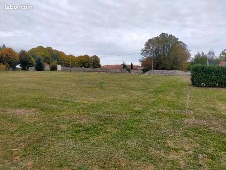 terrain 1 350 m² saint laurent de cognac