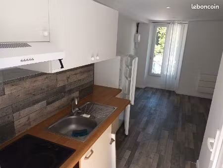 studio 1 pièce 26 m²