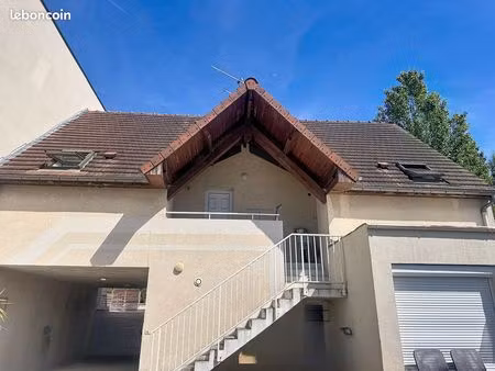 studio 1 pièce 25 m²