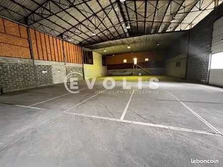 local d'activité 1 000 m²