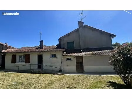 maison 8 pièces 141 m²