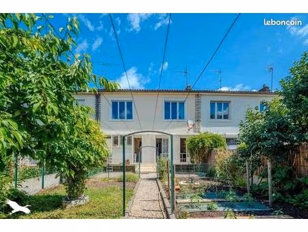 maison 4 pièces 122 m²