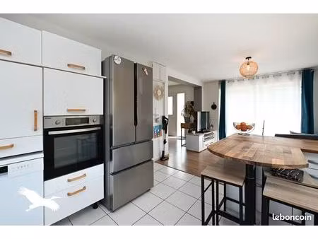 maison 5 pièces 136 m²